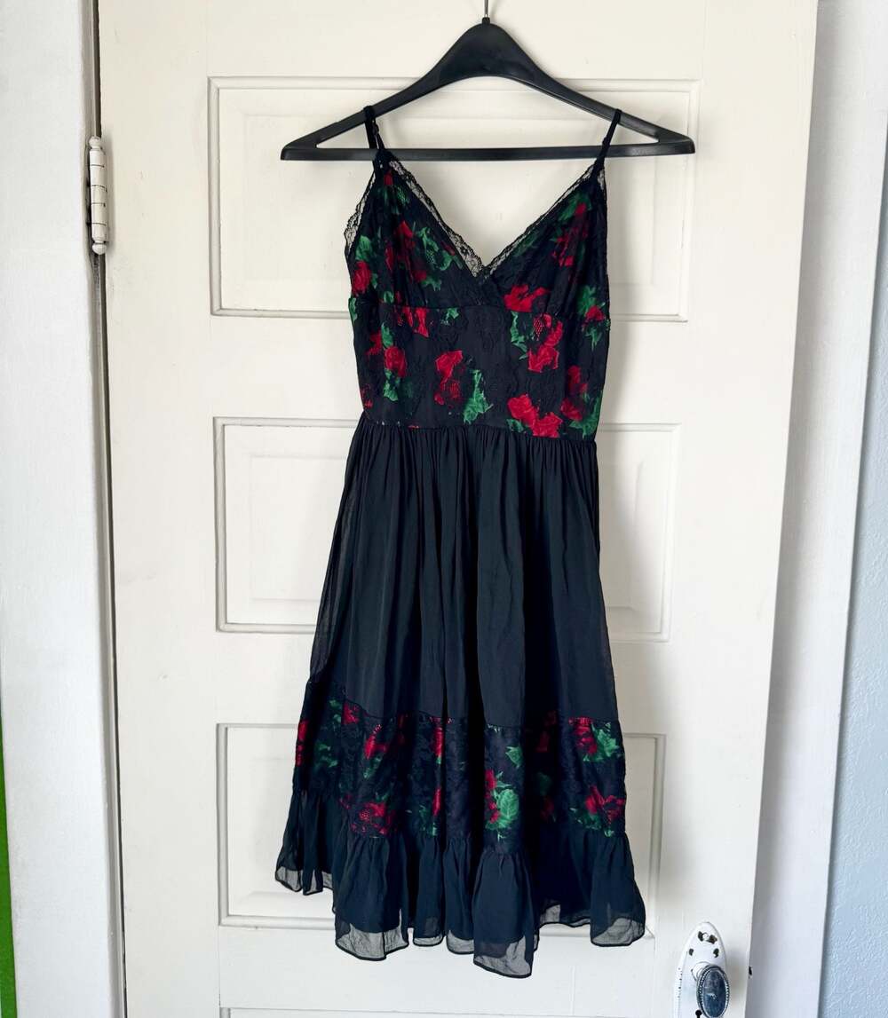 Vintage 90s Betsey Johnson Evening Slip Silk Lace Roses Dress Black & Red 0